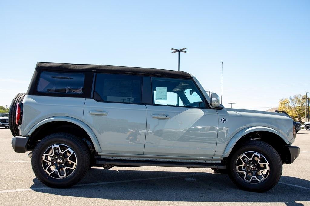 new 2024 Ford Bronco car, priced at $49,220