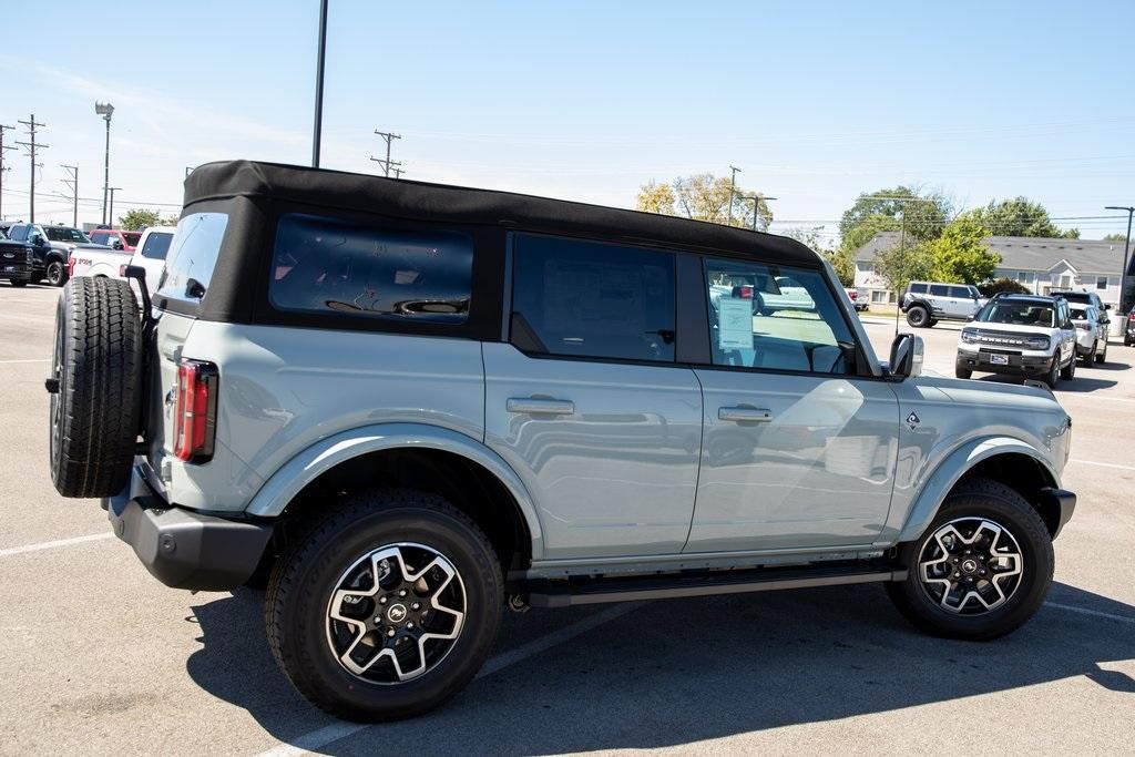 new 2024 Ford Bronco car, priced at $49,220