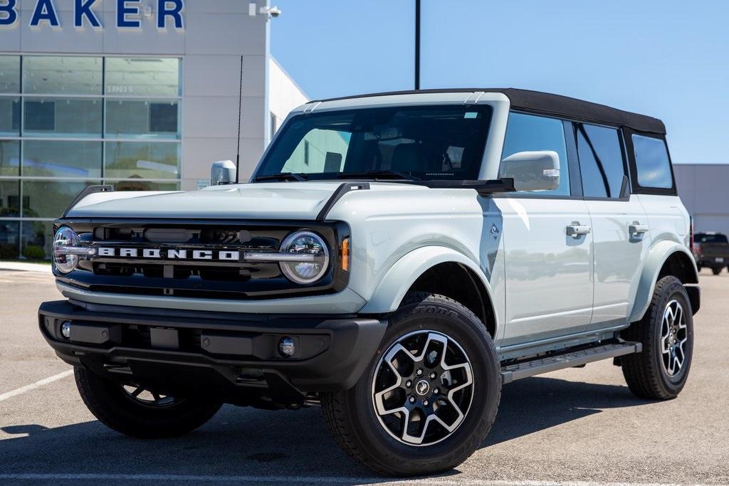 new 2024 Ford Bronco car, priced at $49,220