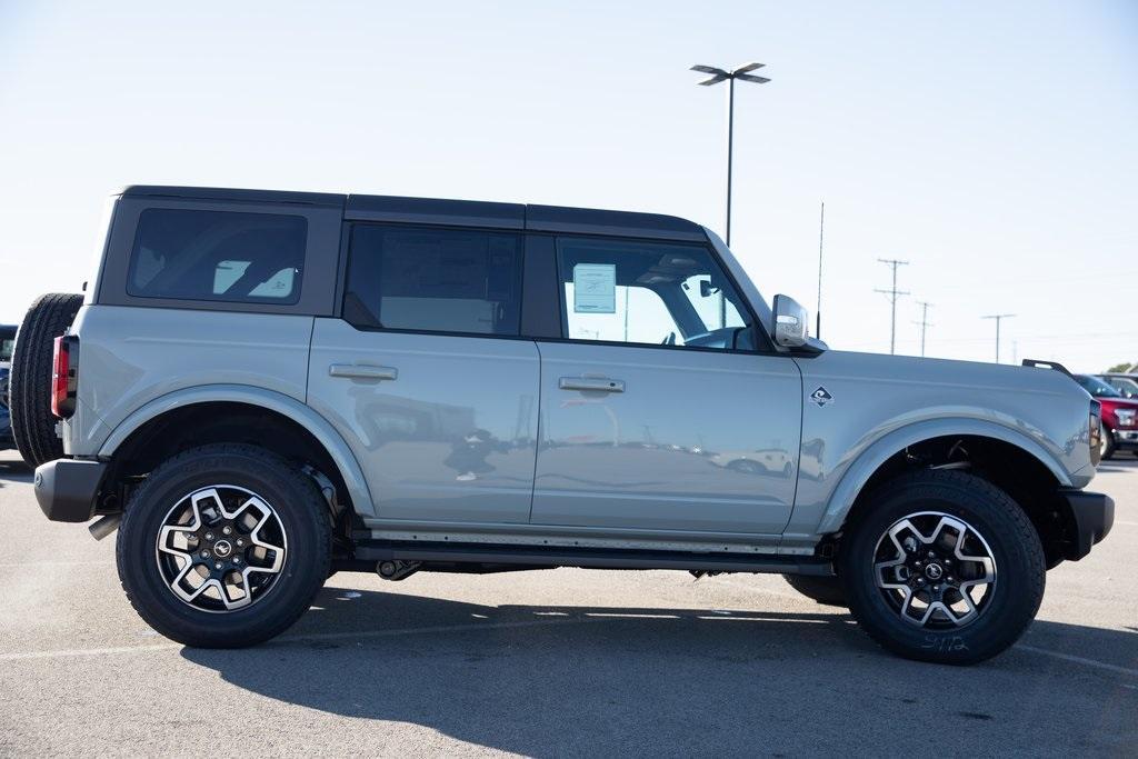 new 2024 Ford Bronco car, priced at $51,453