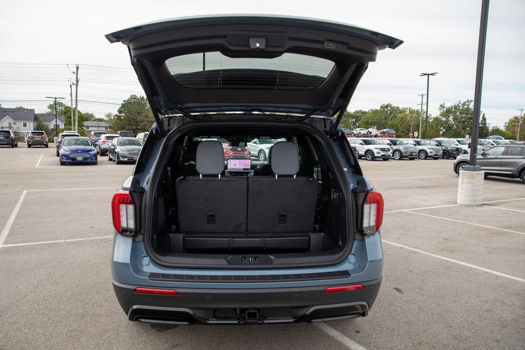 new 2025 Ford Explorer car, priced at $50,236