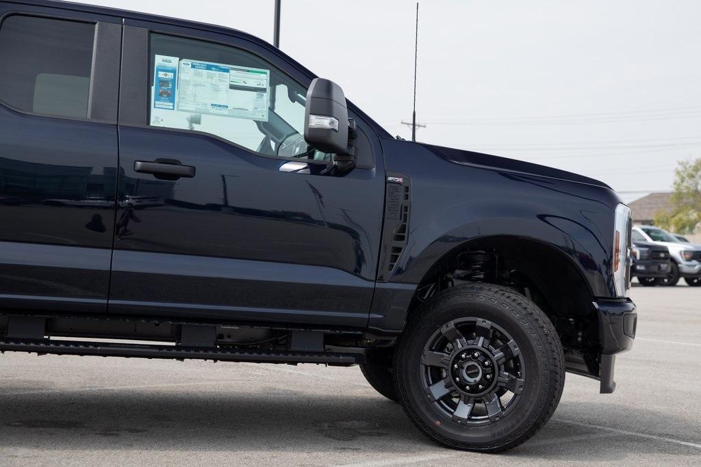 new 2025 Ford F-250 car, priced at $56,664