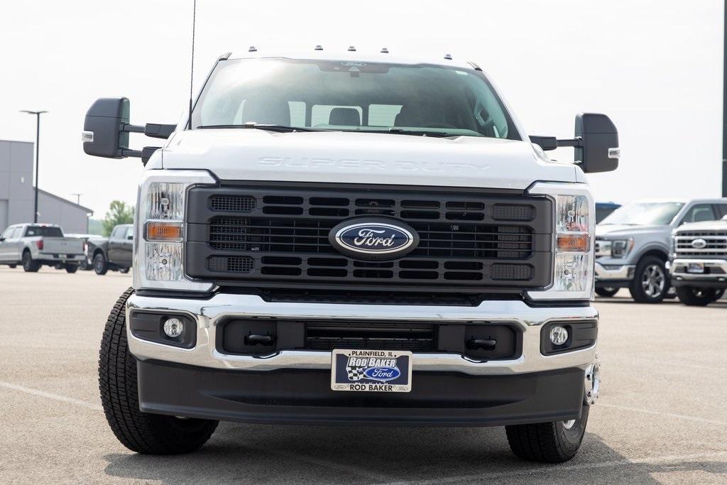 new 2025 Ford F-350 car, priced at $73,701
