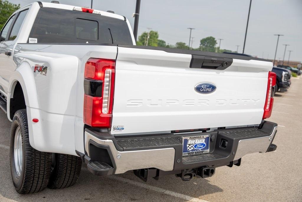 new 2025 Ford F-350 car, priced at $73,701