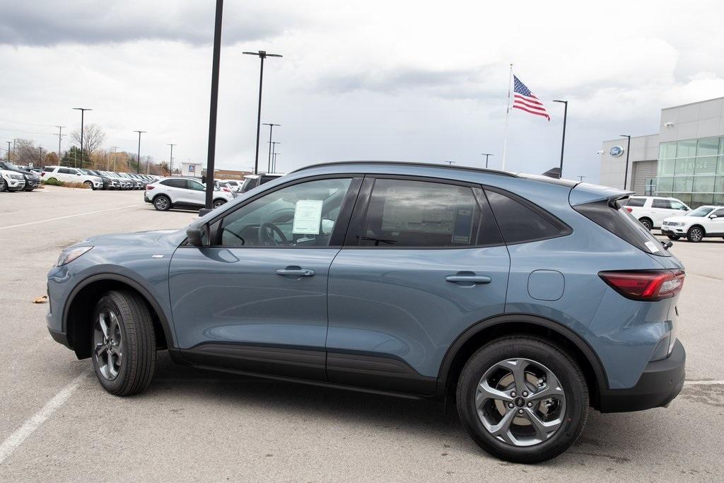 new 2025 Ford Escape car, priced at $33,836