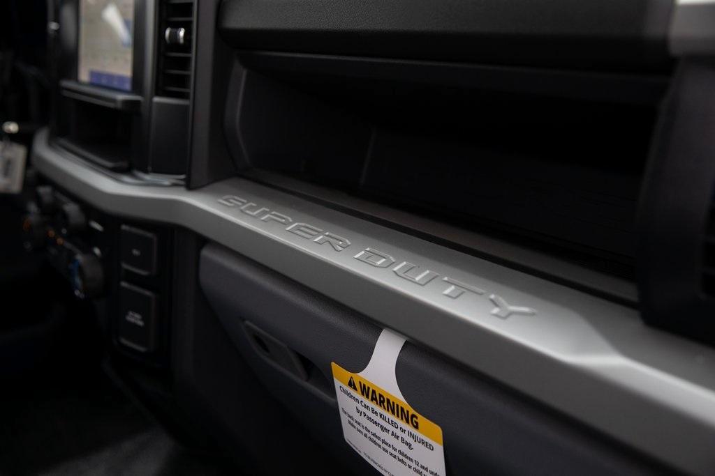 new 2025 Ford F-250 car, priced at $54,418