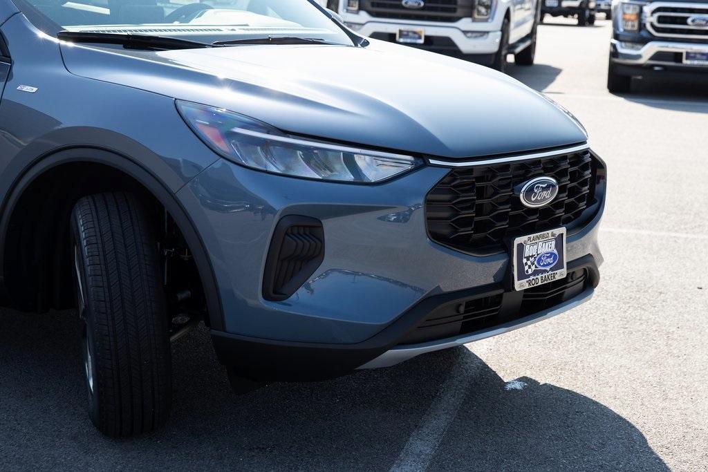 new 2025 Ford Escape car, priced at $30,860