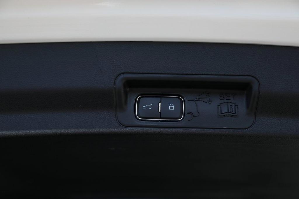 used 2024 Ford Explorer car, priced at $43,997