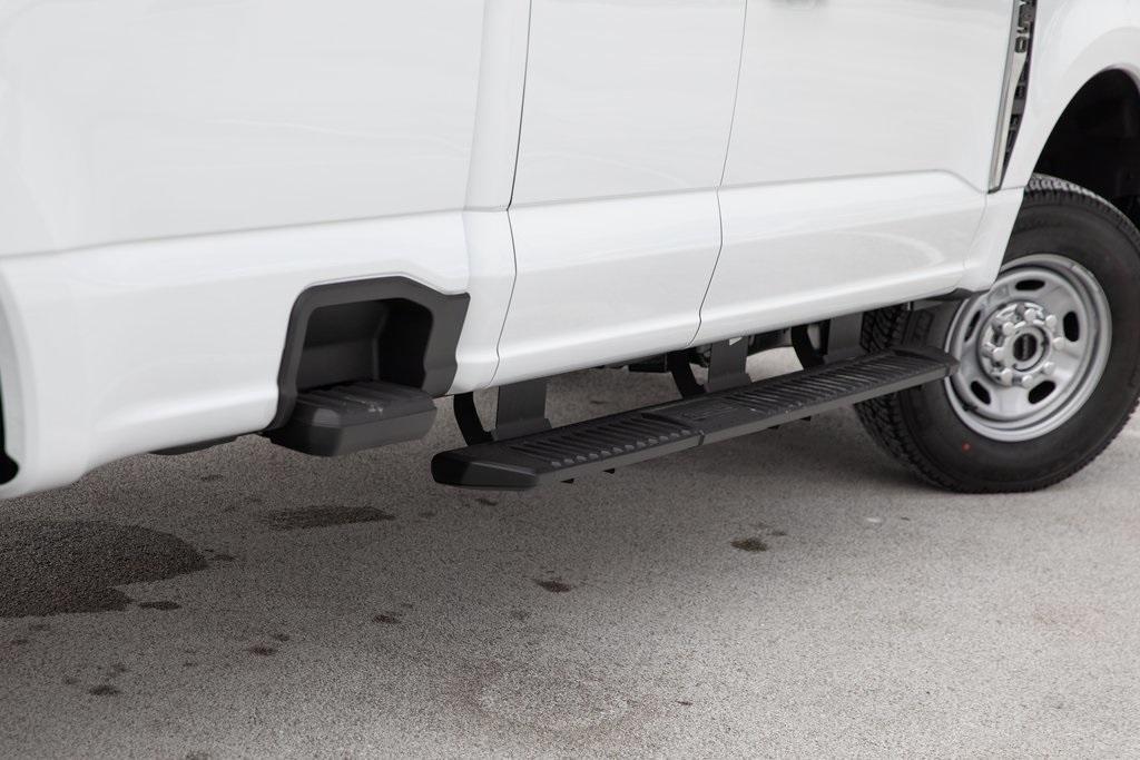 new 2025 Ford F-250 car, priced at $52,920