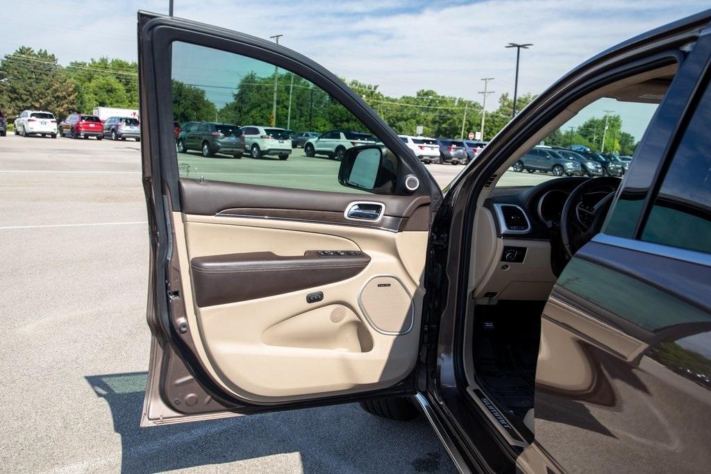 used 2020 Jeep Grand Cherokee car, priced at $30,997