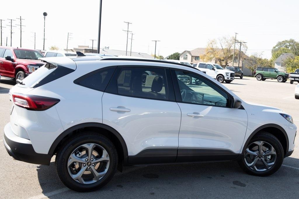 new 2025 Ford Escape car, priced at $33,297