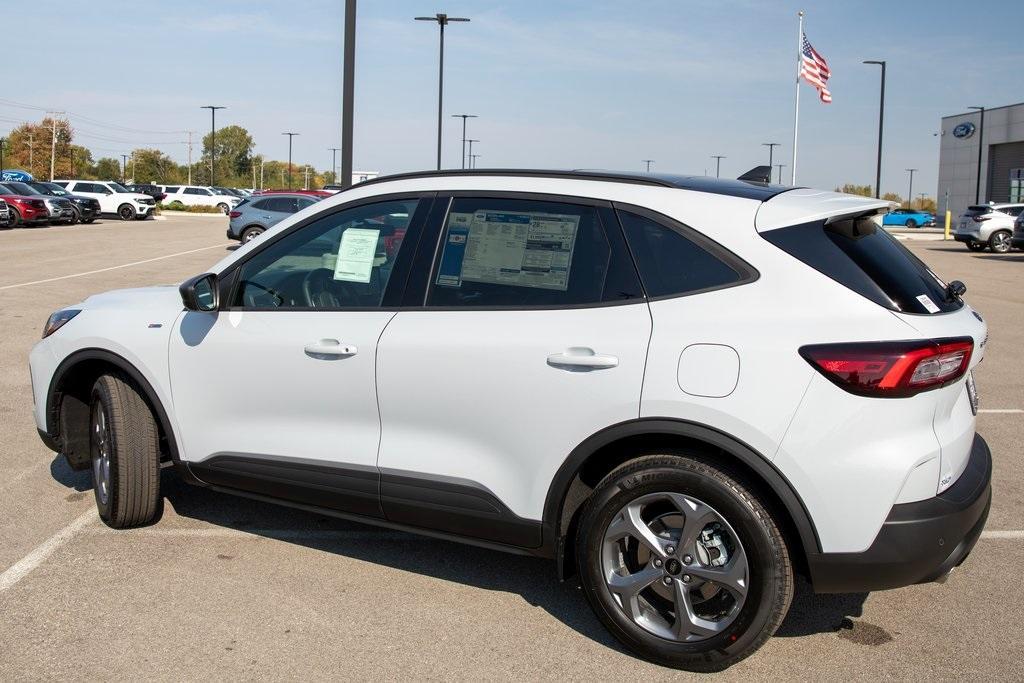 new 2025 Ford Escape car, priced at $33,297