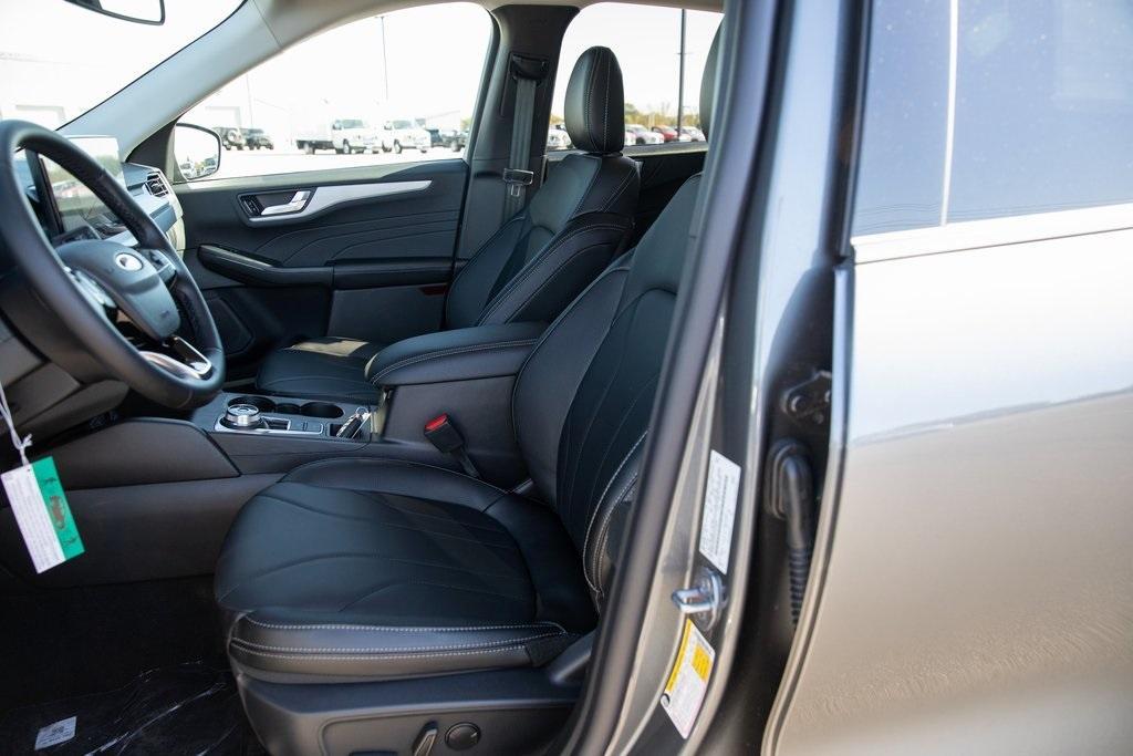 new 2025 Ford Escape car, priced at $39,314