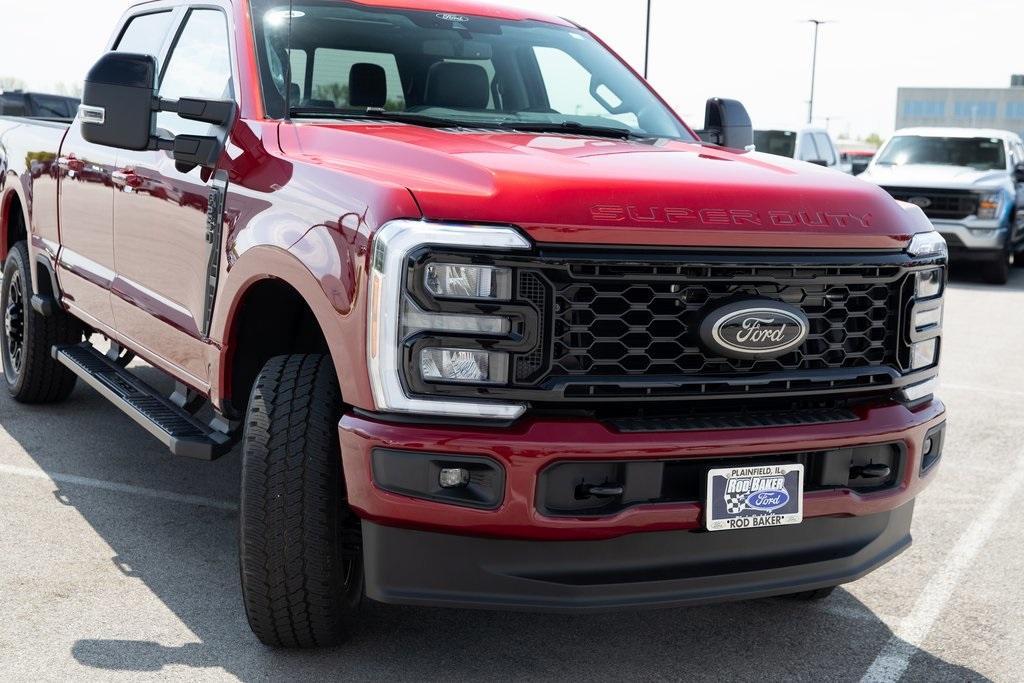 new 2025 Ford F-250 car, priced at $71,300