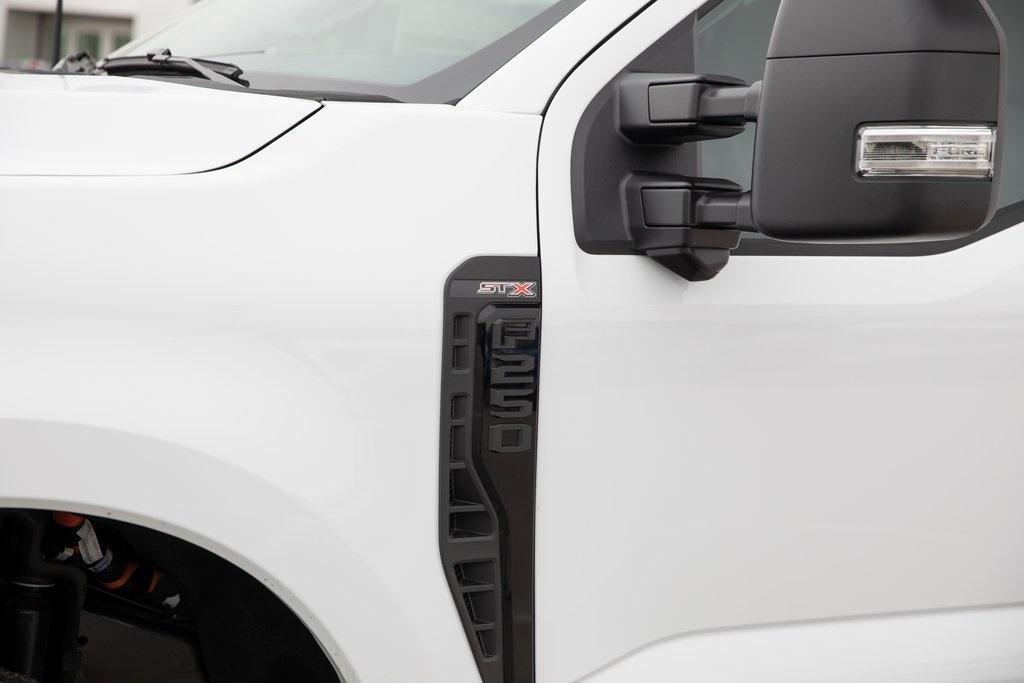 new 2025 Ford F-250 car