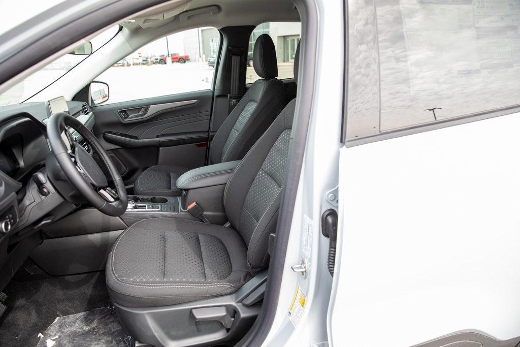 new 2025 Ford Escape car, priced at $29,912