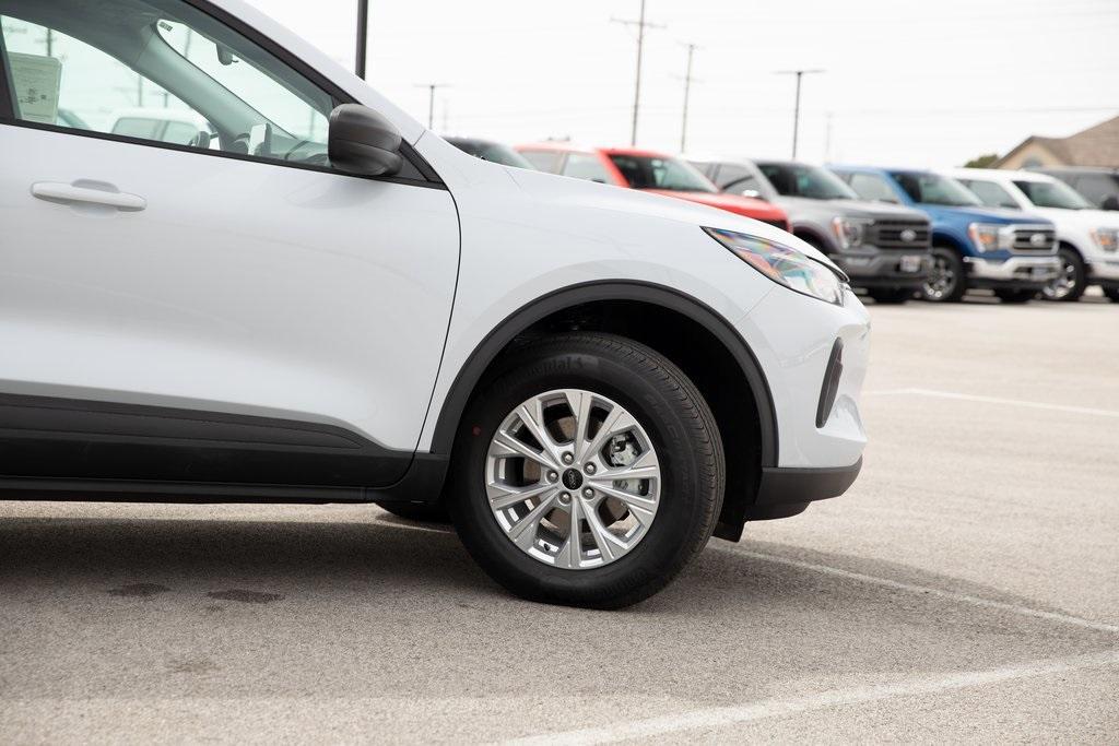 new 2025 Ford Escape car, priced at $29,912