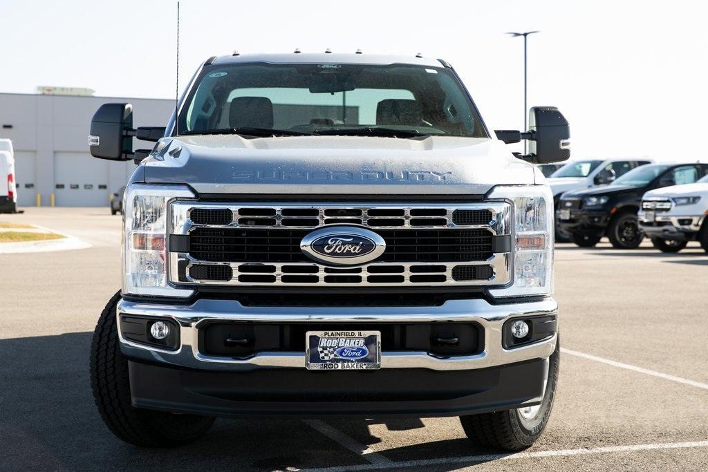 new 2024 Ford F-350 car, priced at $54,399