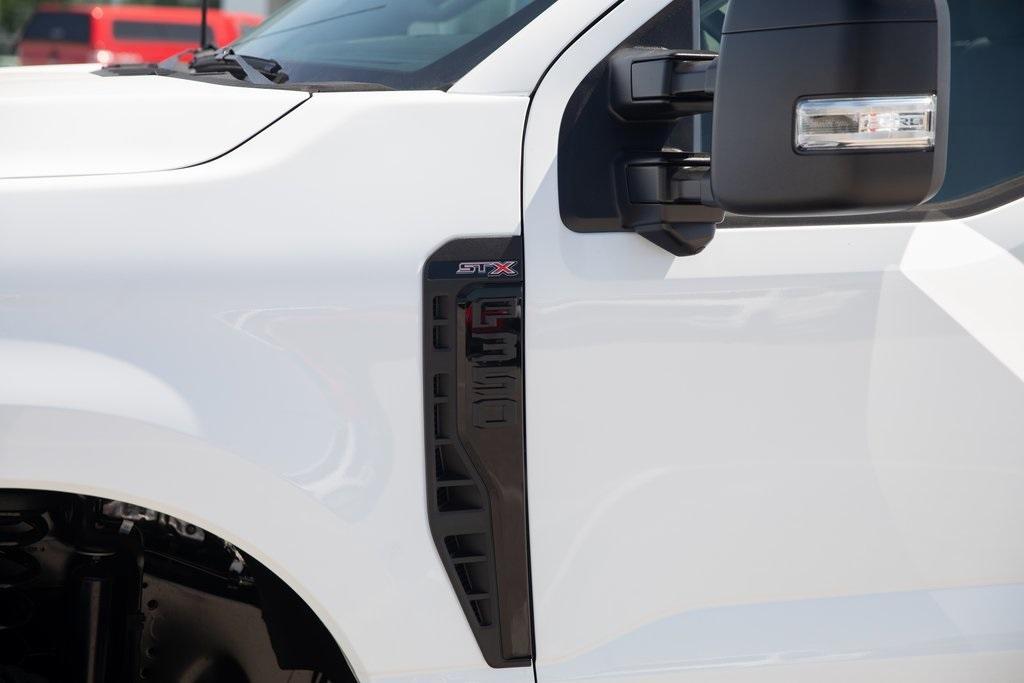 new 2025 Ford F-350 car, priced at $53,854