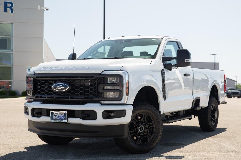new 2025 Ford F-350 car, priced at $53,854