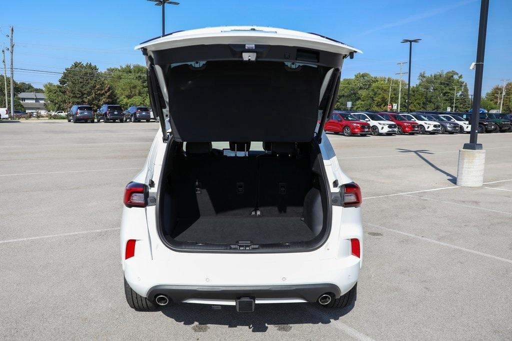 used 2023 Ford Escape car, priced at $28,997