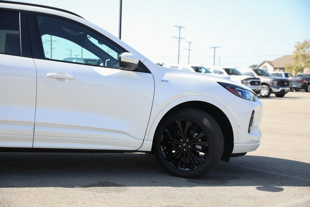 used 2023 Ford Escape car, priced at $28,997