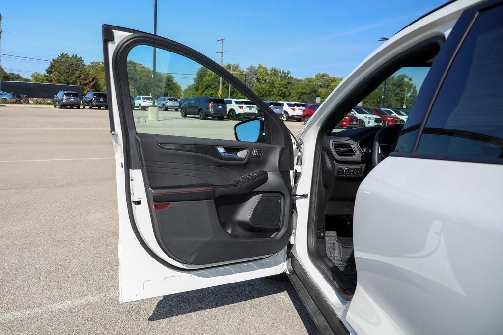 used 2023 Ford Escape car, priced at $28,997