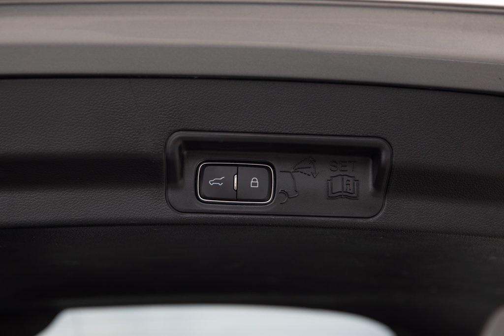 used 2022 Ford Explorer car, priced at $33,495