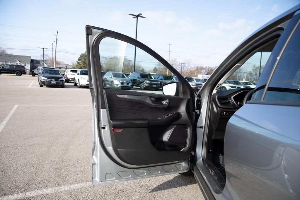 used 2024 Ford Escape car, priced at $25,777