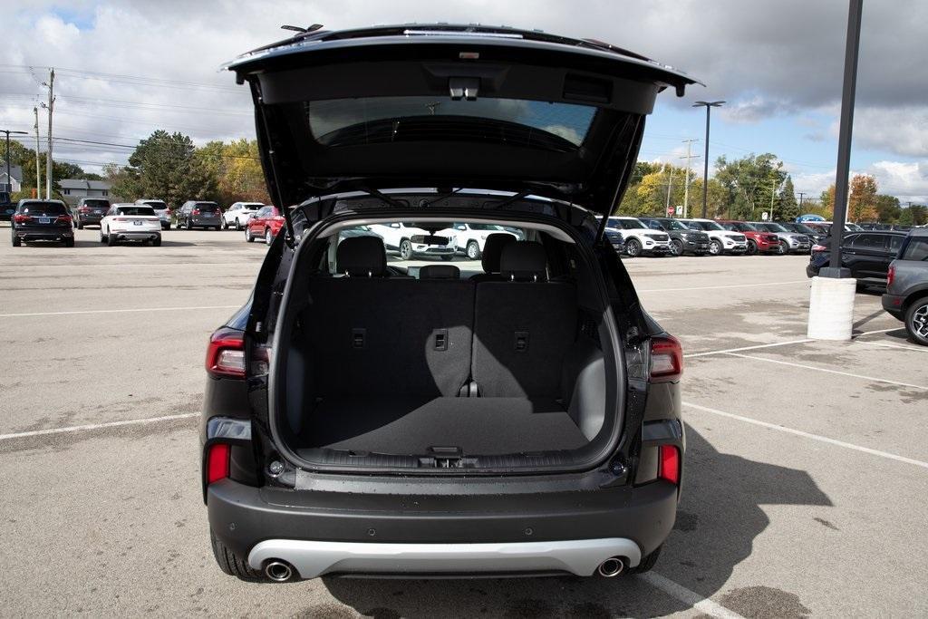 new 2025 Ford Escape car, priced at $30,110