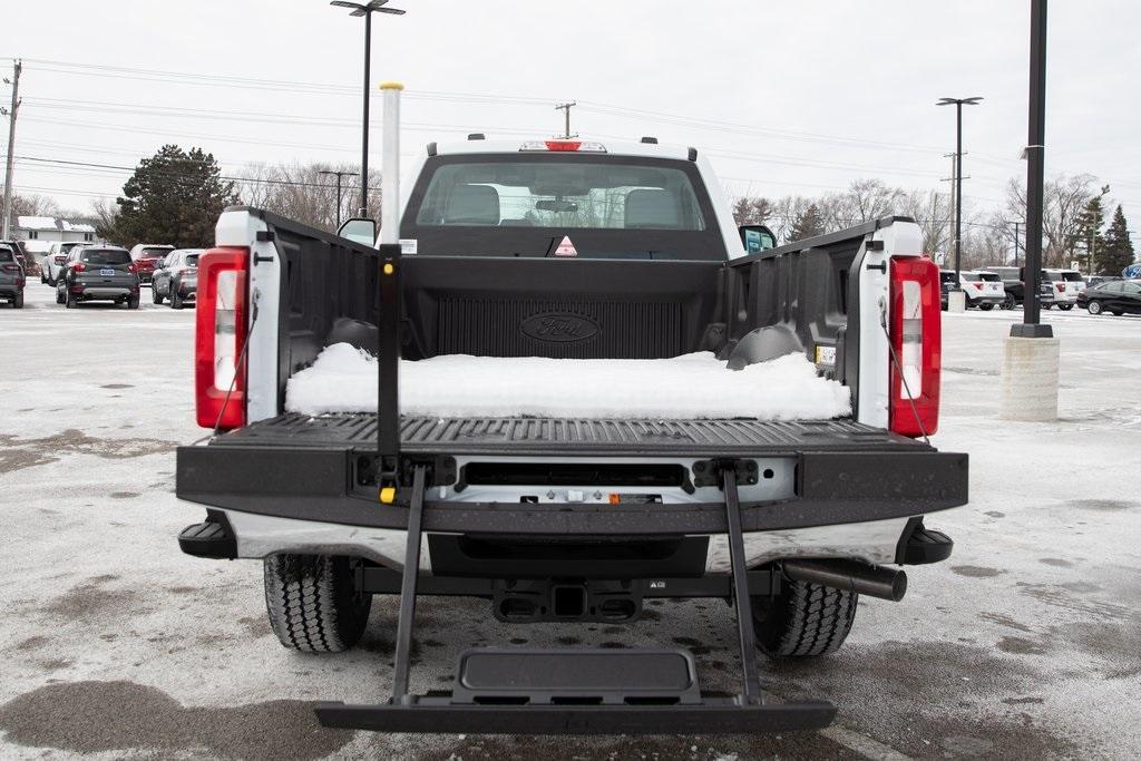 new 2025 Ford F-350 car, priced at $51,321