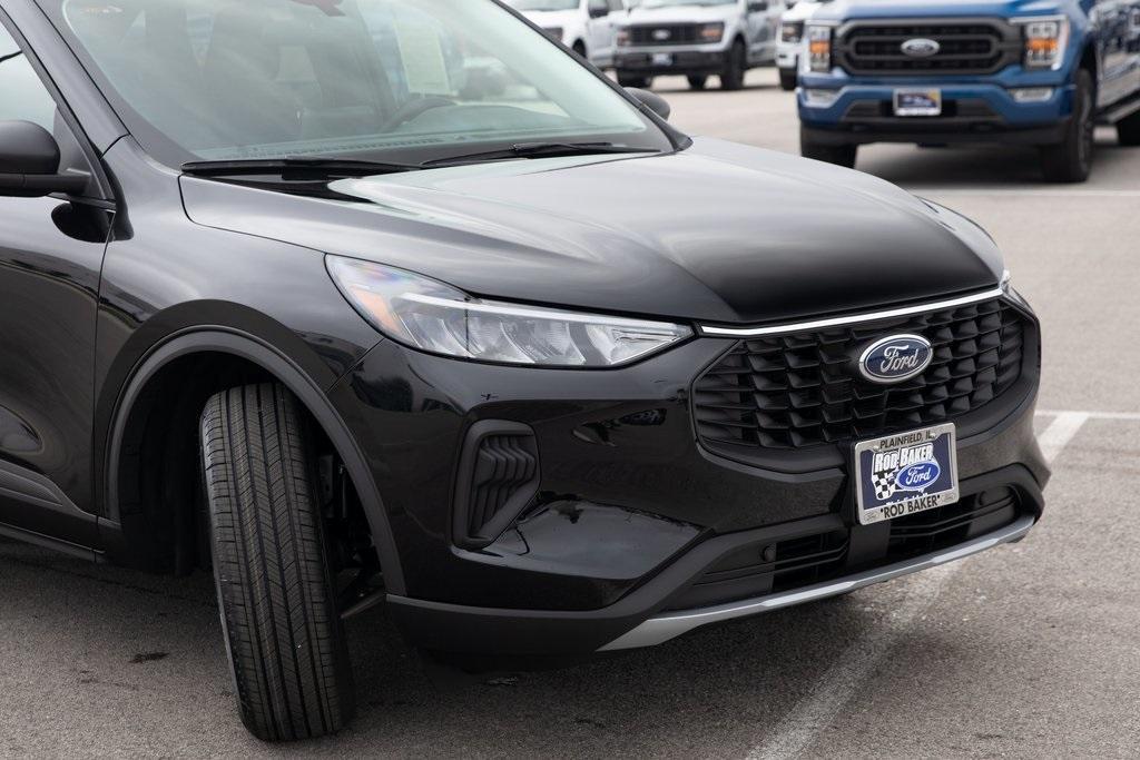 new 2025 Ford Escape car, priced at $27,970