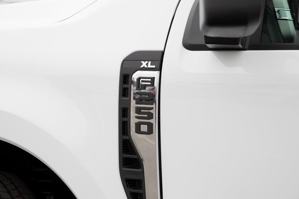 new 2025 Ford F-250 car, priced at $45,874
