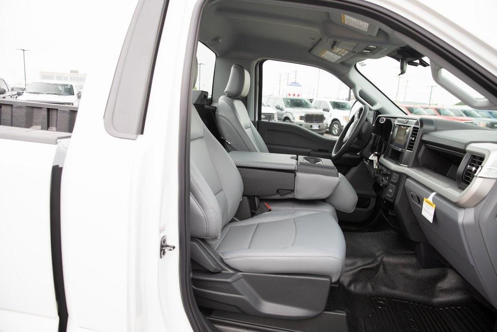 new 2025 Ford F-250 car, priced at $45,874