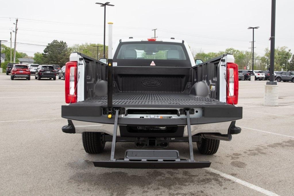 new 2025 Ford F-250 car, priced at $45,874