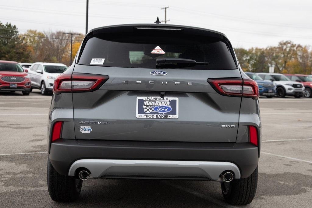 new 2025 Ford Escape car, priced at $28,305