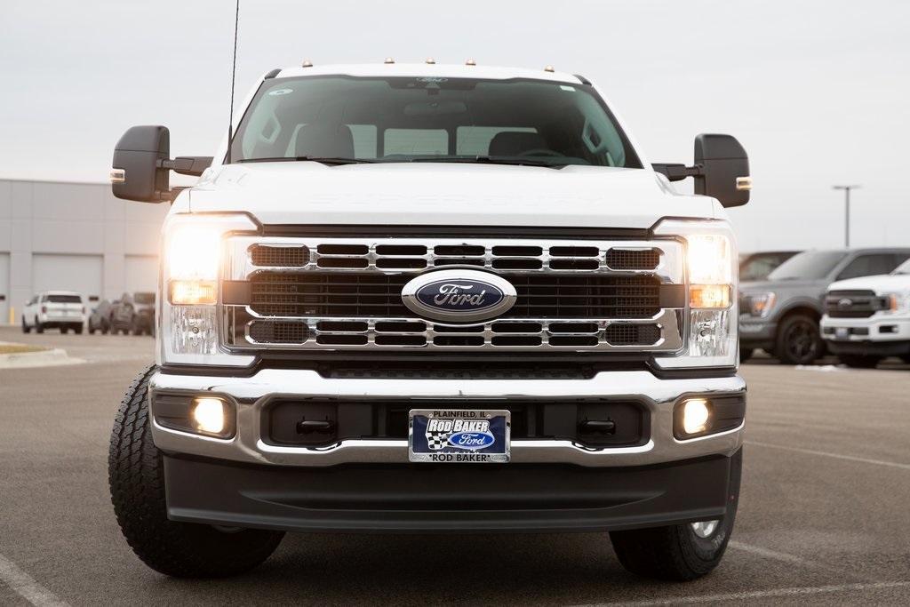 new 2024 Ford F-350 car, priced at $66,317