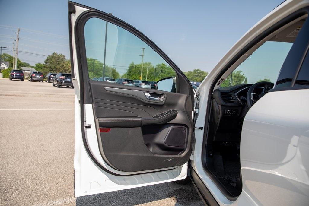used 2024 Ford Escape car, priced at $30,899