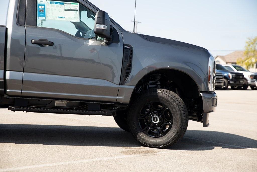 new 2025 Ford F-350 car, priced at $53,854