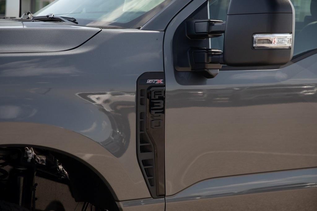 new 2025 Ford F-350 car, priced at $53,854