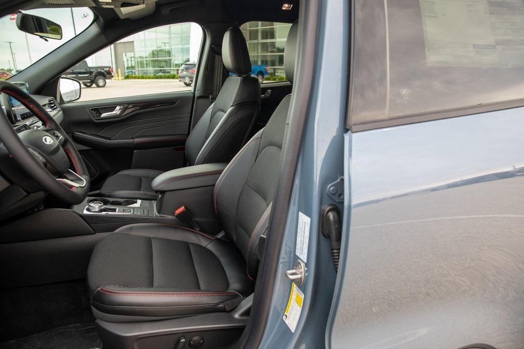 new 2025 Ford Escape car, priced at $28,242