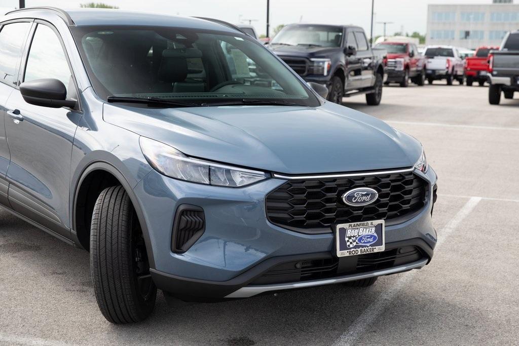 new 2025 Ford Escape car, priced at $28,242