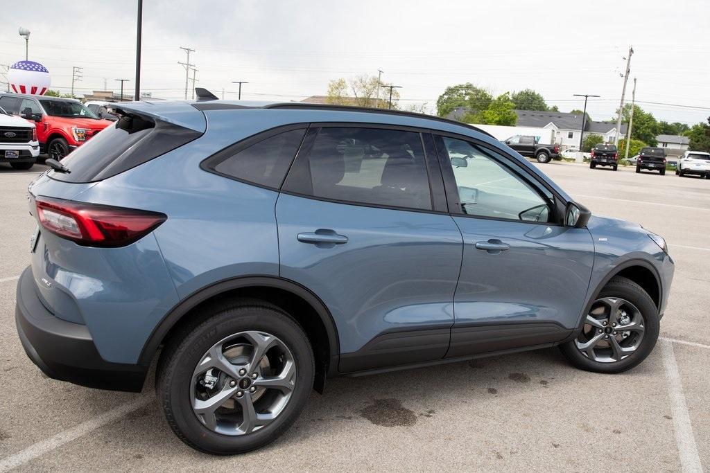 new 2025 Ford Escape car, priced at $28,242