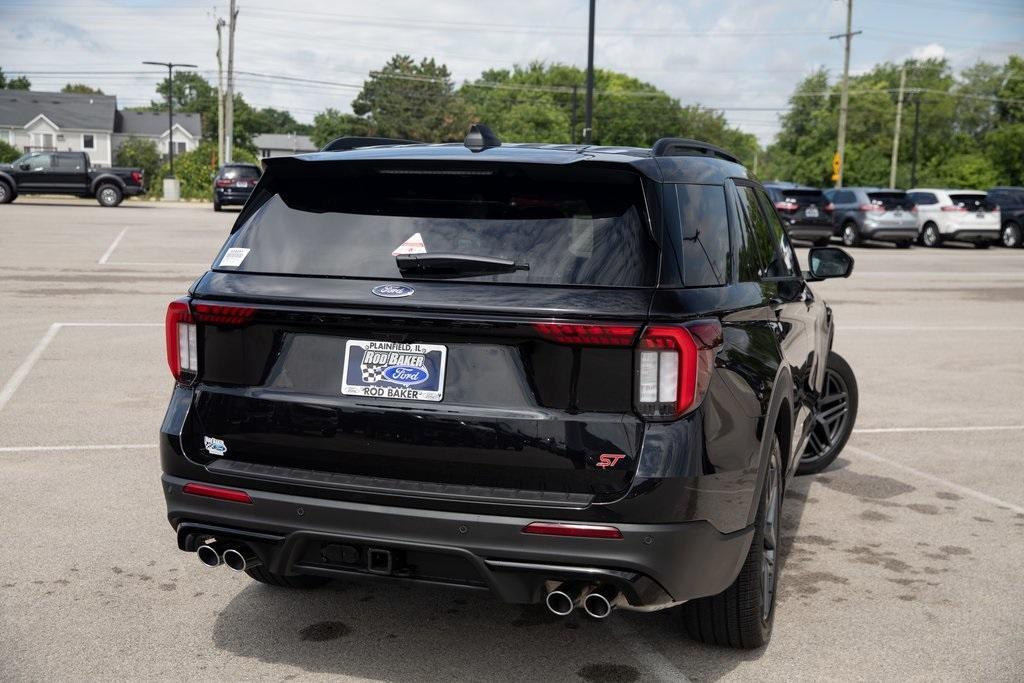 new 2025 Ford Explorer car, priced at $57,756