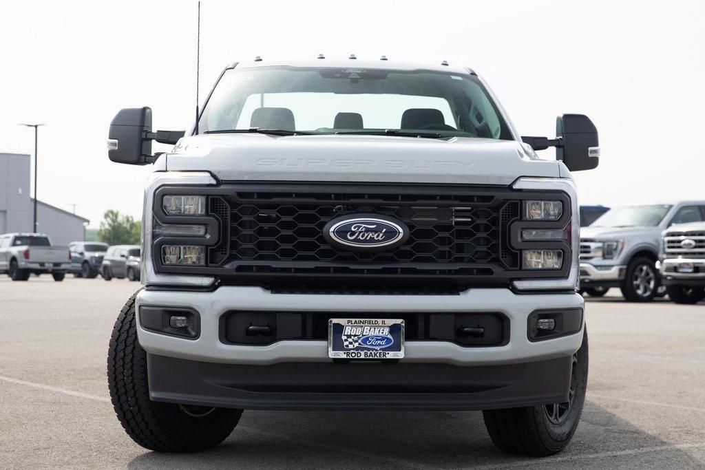 new 2025 Ford F-350 car, priced at $54,354