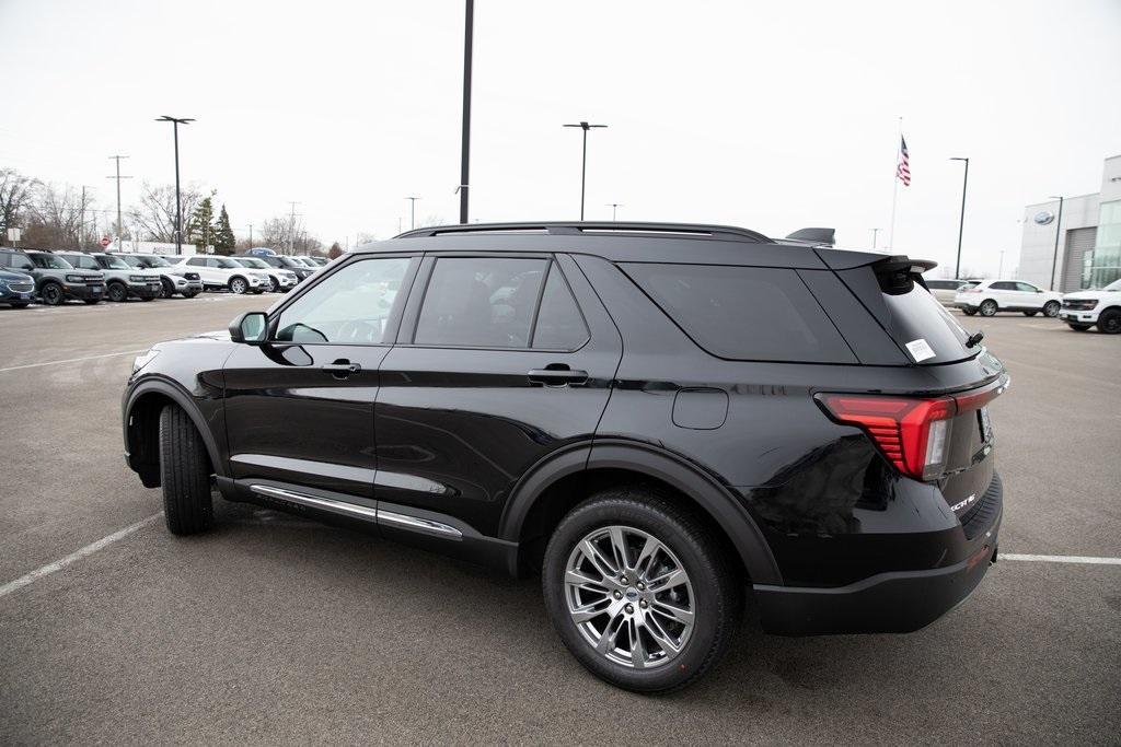 new 2025 Ford Explorer car, priced at $47,217