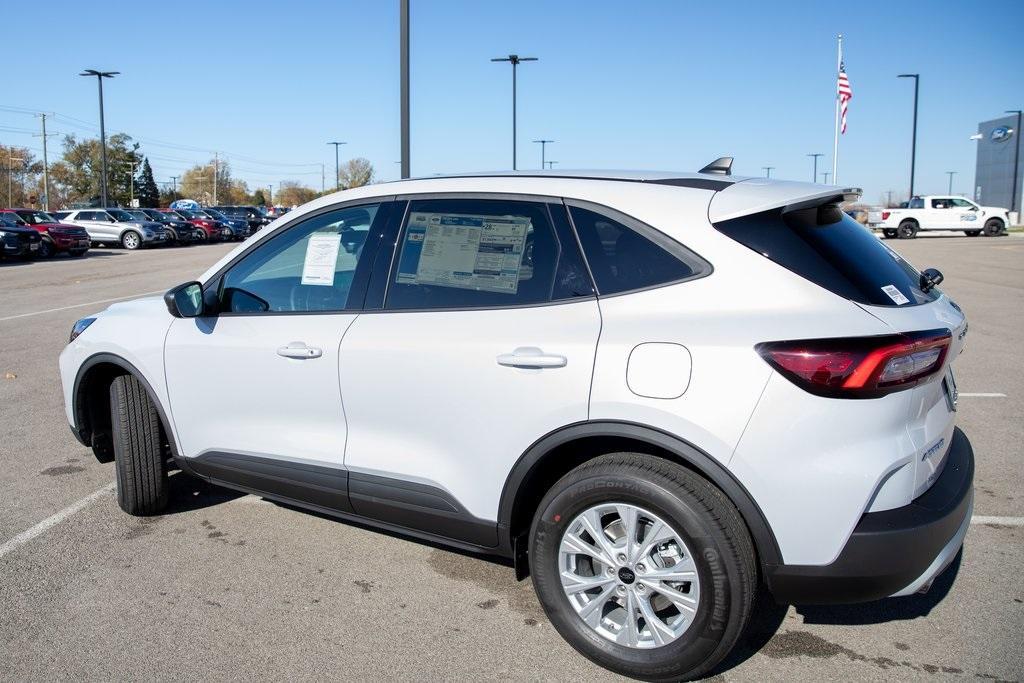 new 2025 Ford Escape car, priced at $29,391