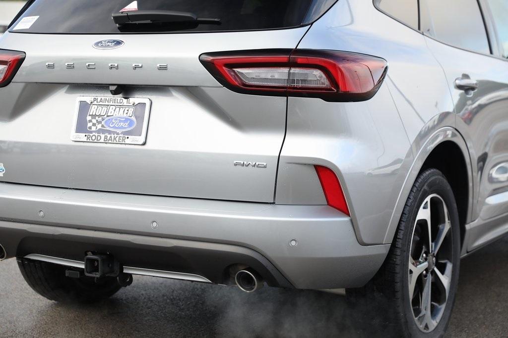 used 2023 Ford Escape car, priced at $25,443