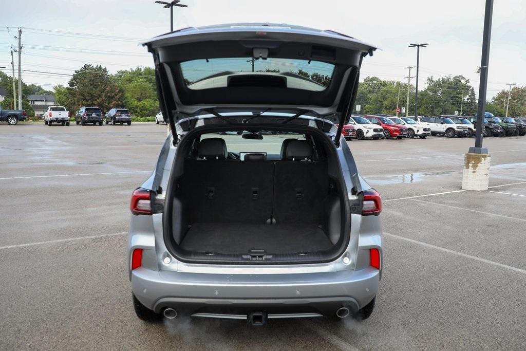 used 2023 Ford Escape car, priced at $25,443