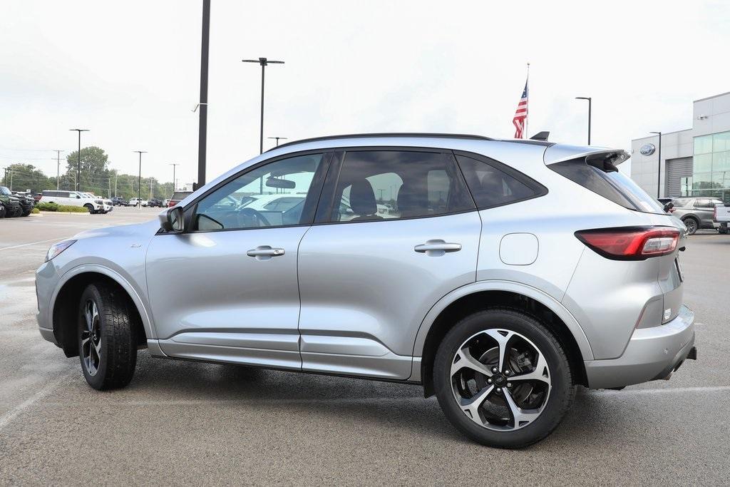 used 2023 Ford Escape car, priced at $25,443